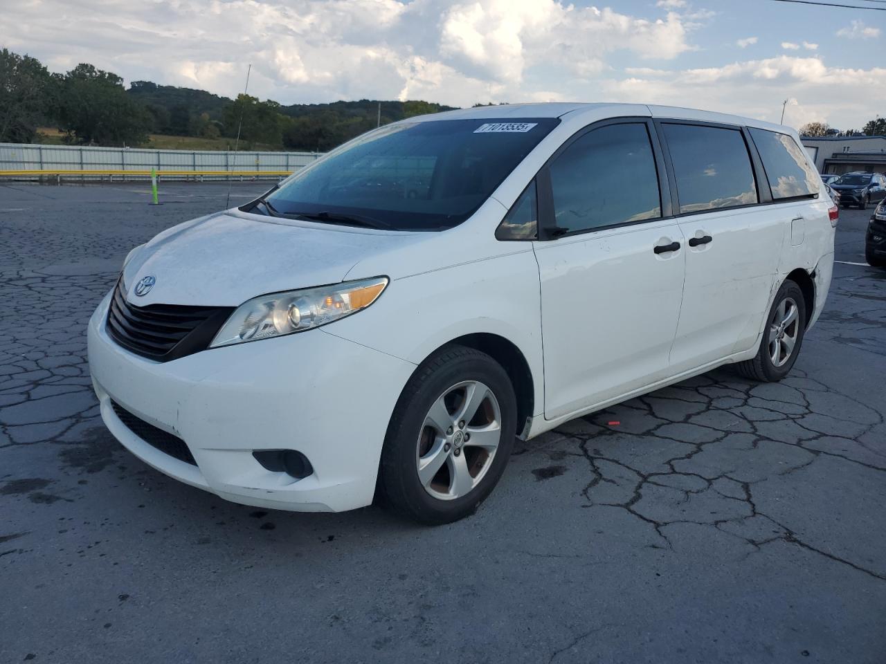 TOYOTA SIENNA 2012
