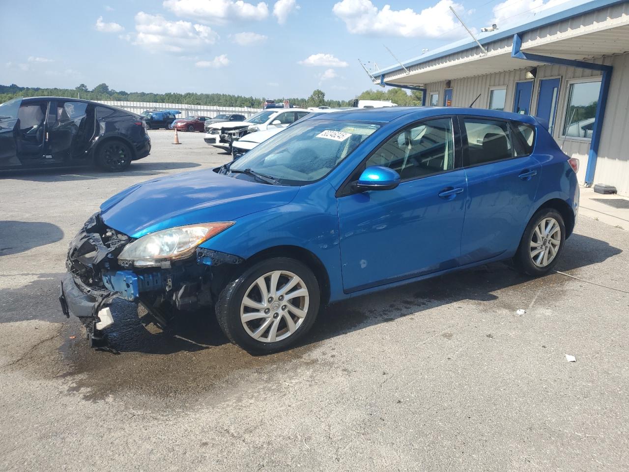 MAZDA 3 2012