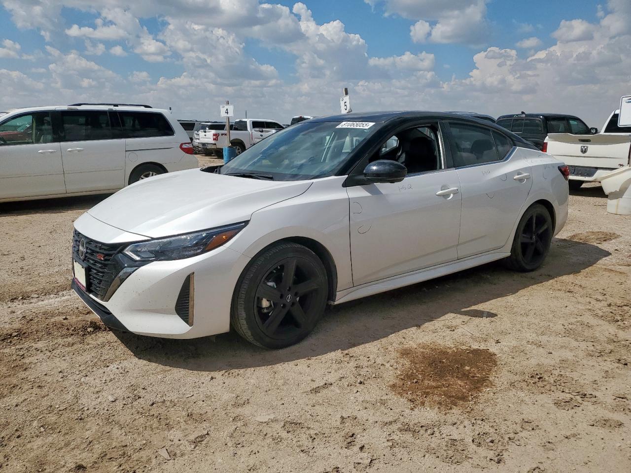 NISSAN SENTRA SR 2024