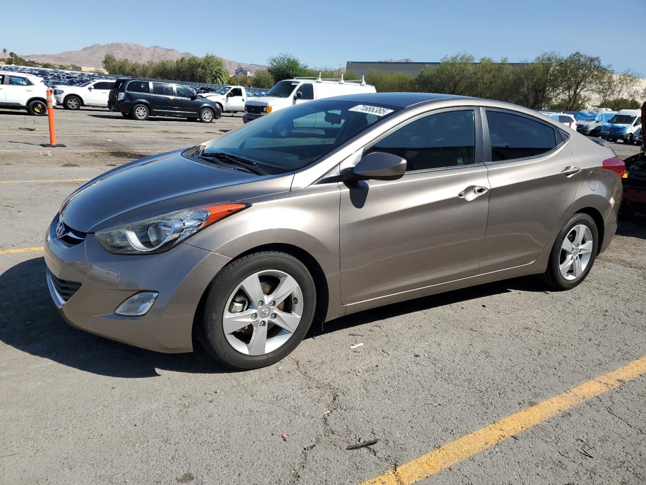 HYUNDAI ELANTRA GL 2013