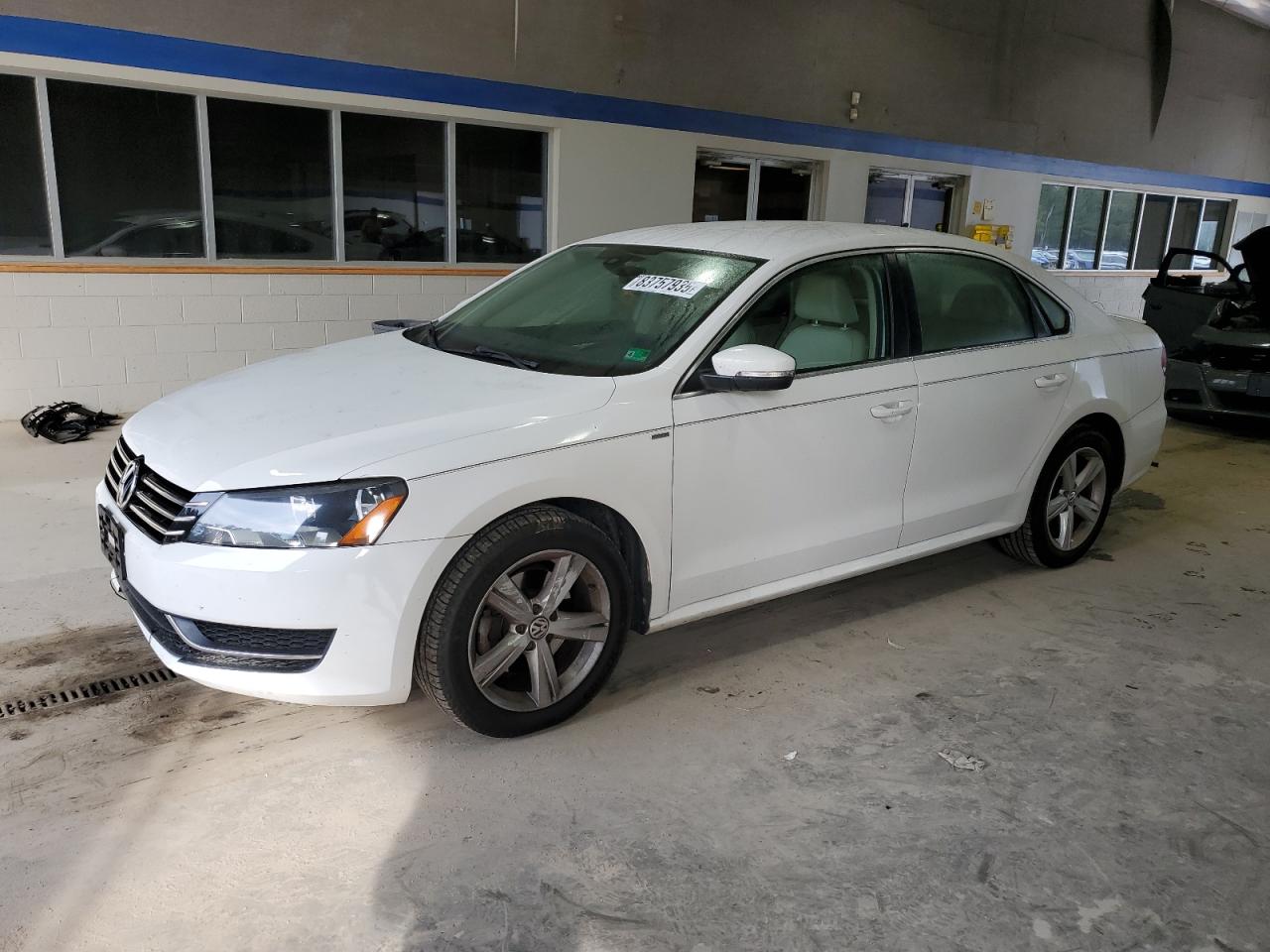 VOLKSWAGEN PASSAT S 2014