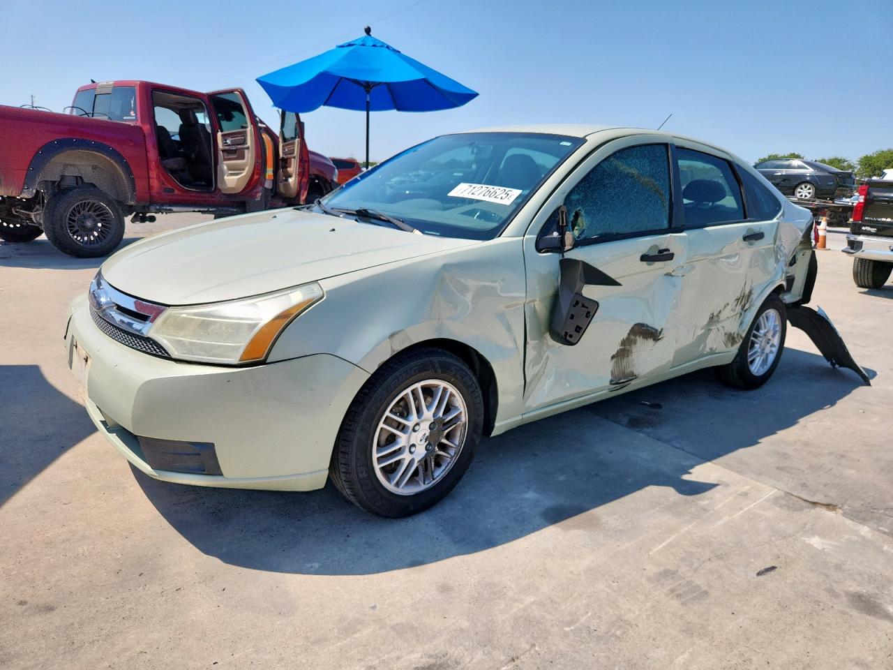 FORD FOCUS SE 2010