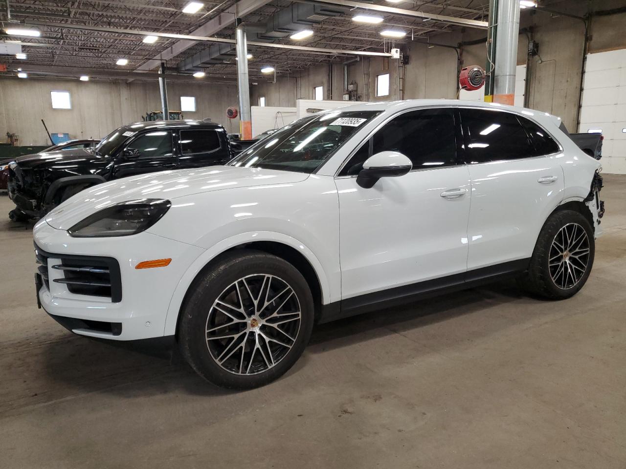 PORSCHE CAYENNE 2024