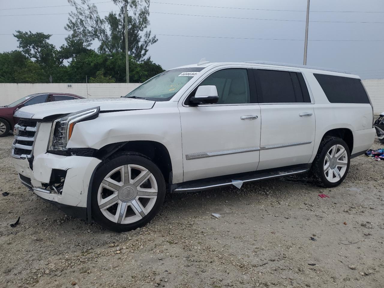 CADILLAC ESCALADE ESV LUXURY 2016
