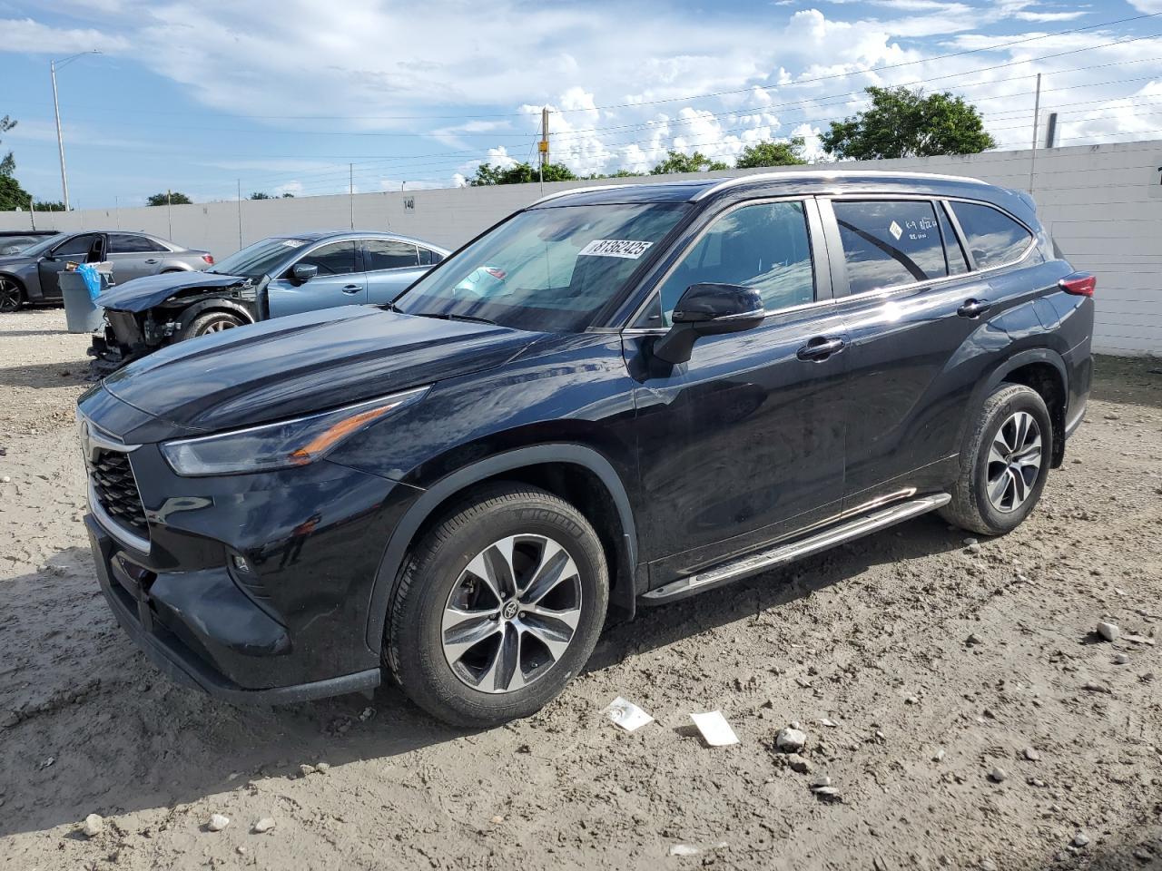TOYOTA HIGHLANDER 2023