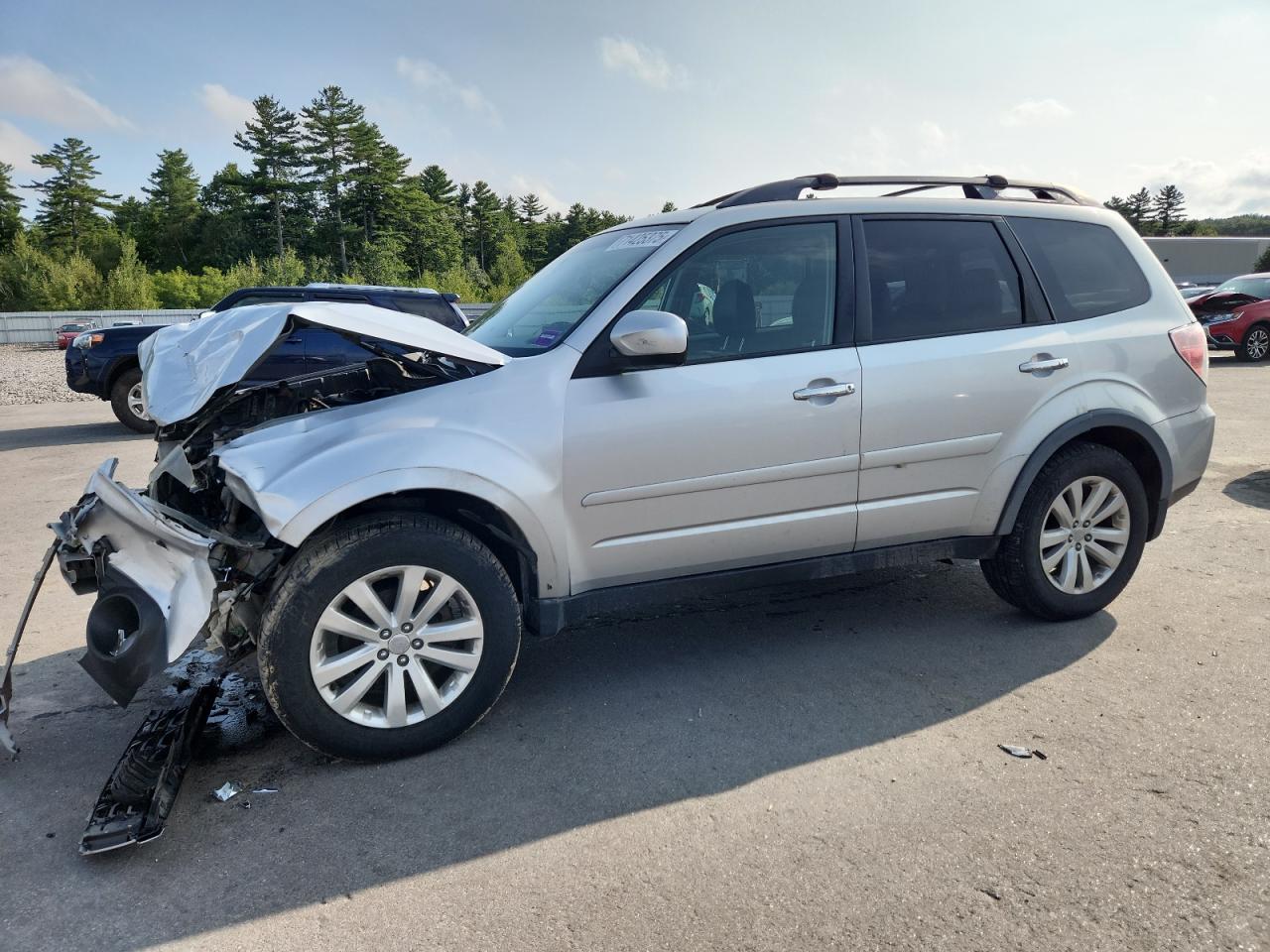 SUBARU FORESTER L 2011