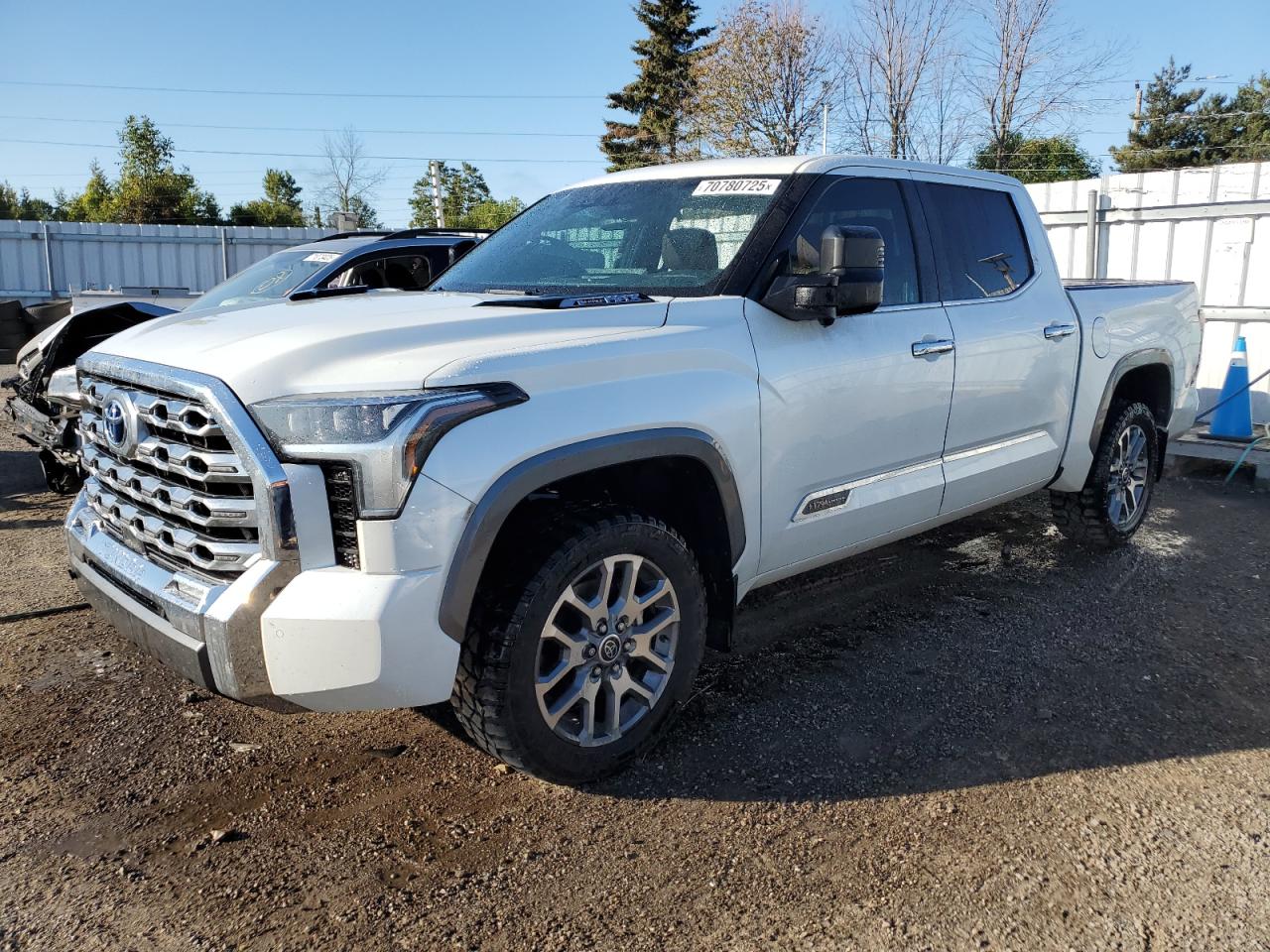 TOYOTA TUNDRA CREWMAX PLATINUM 2023