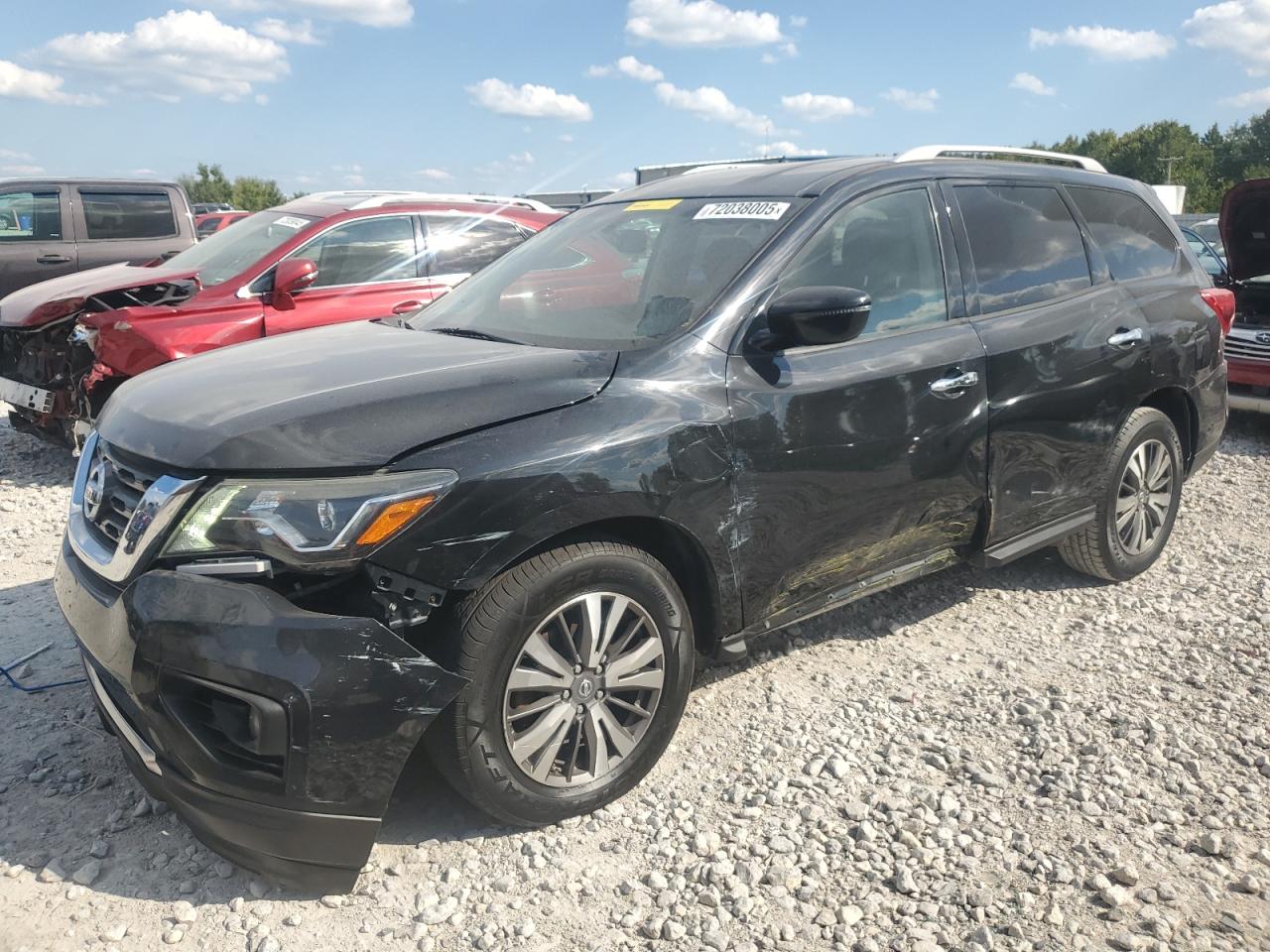 NISSAN PATHFINDER 2017