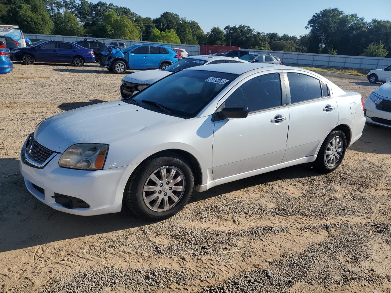 MITSUBISHI GALANT FE 2016