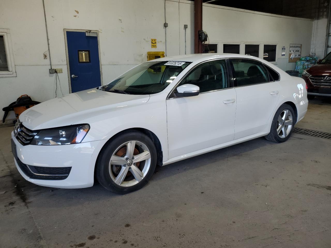 VOLKSWAGEN PASSAT SE 2015