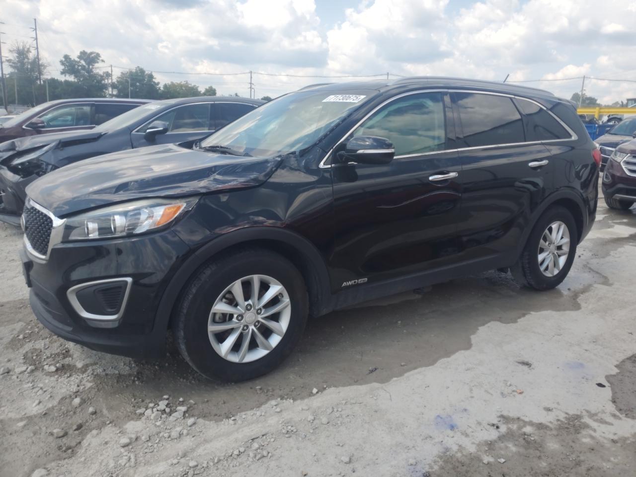 KIA SORENTO LX 2017
