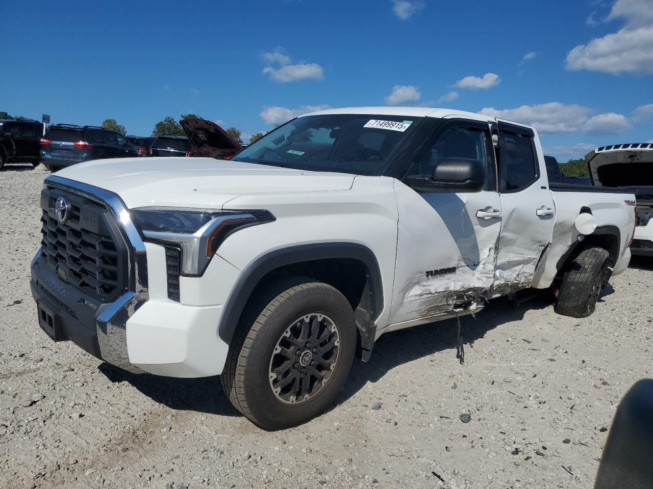 TOYOTA TUNDRA DOU 2023
