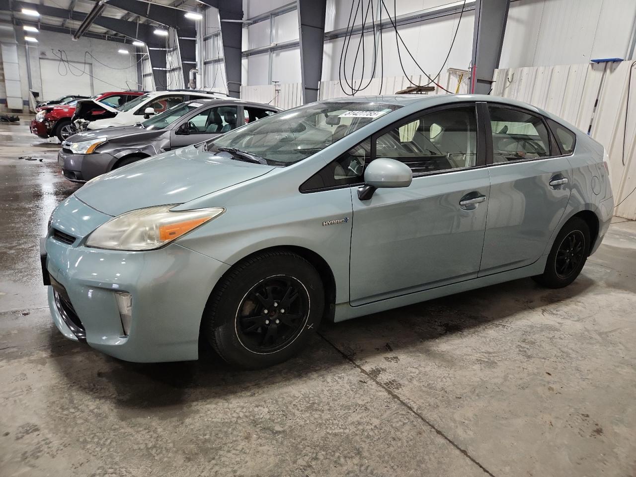 TOYOTA PRIUS 2014