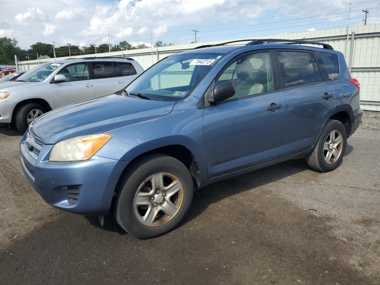 TOYOTA RAV4 2009
