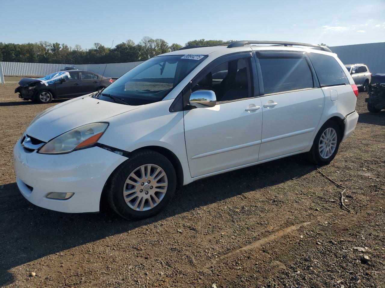 TOYOTA SIENNA 2010