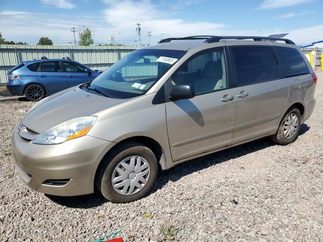 TOYOTA SIENNA CE 2010