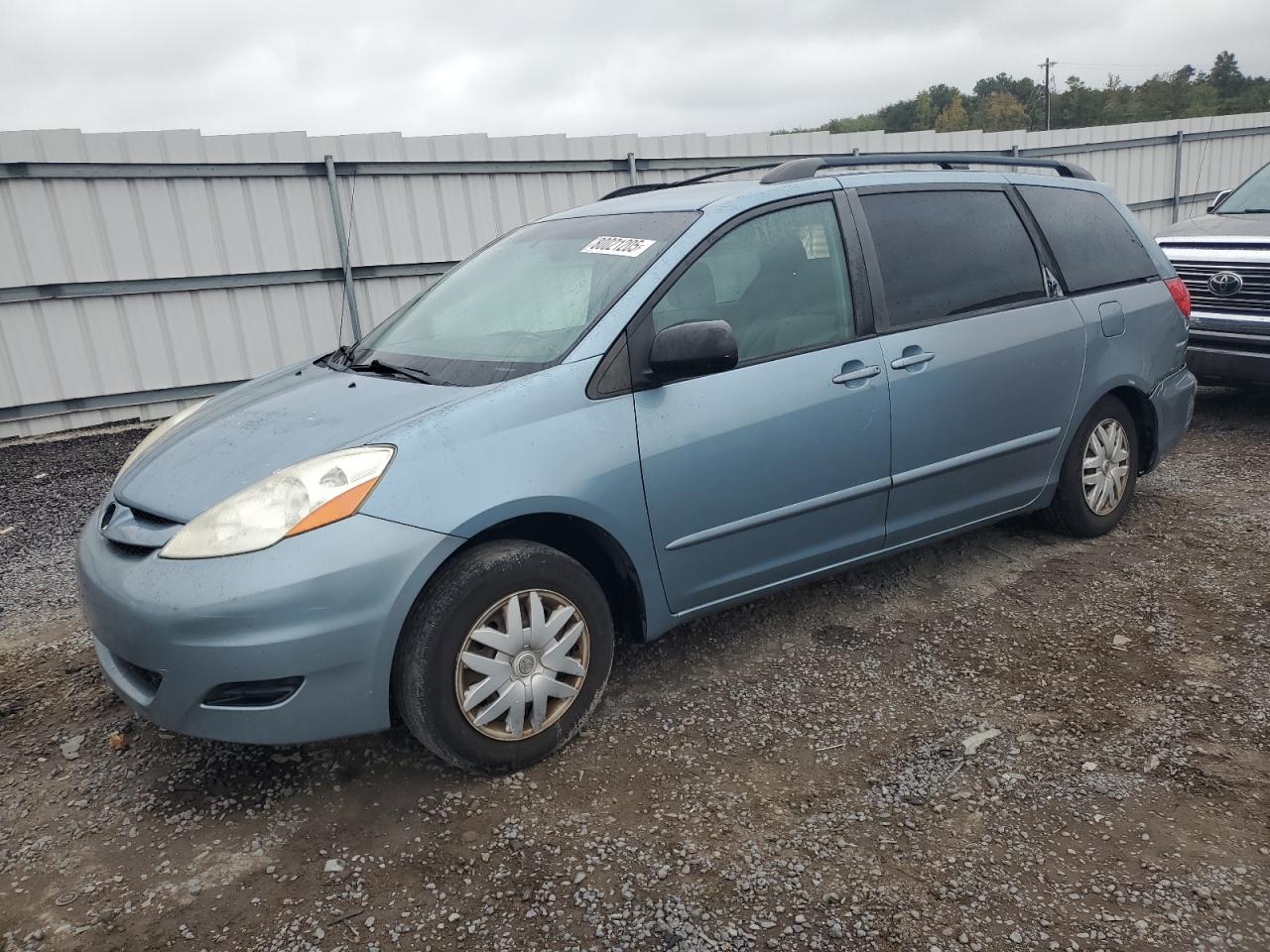 TOYOTA SIENNA CE 2009