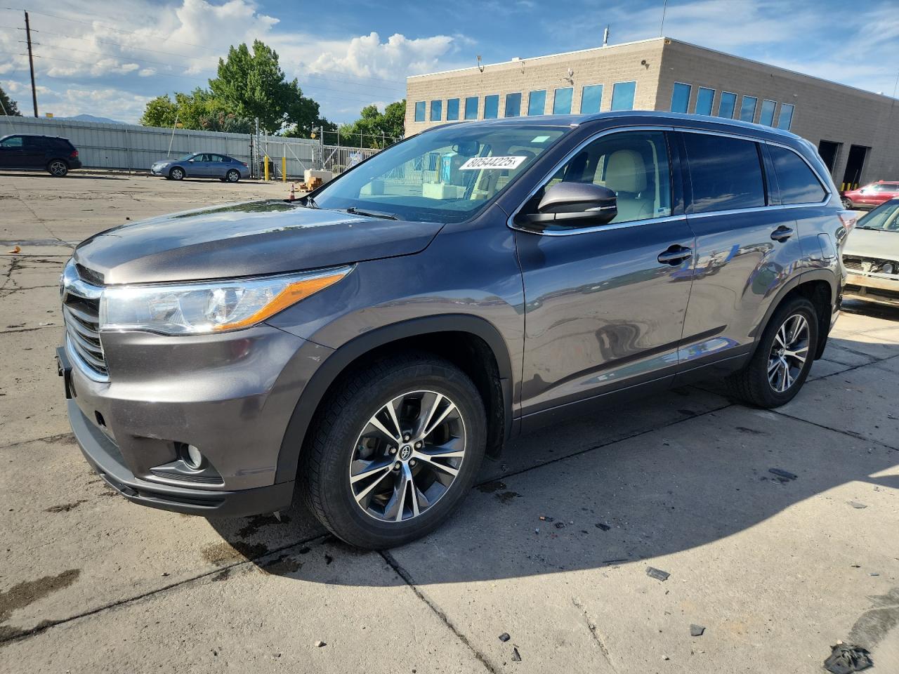 TOYOTA HIGHLANDER 2016