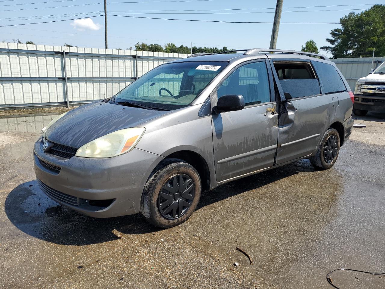 TOYOTA SIENNA CE 2004