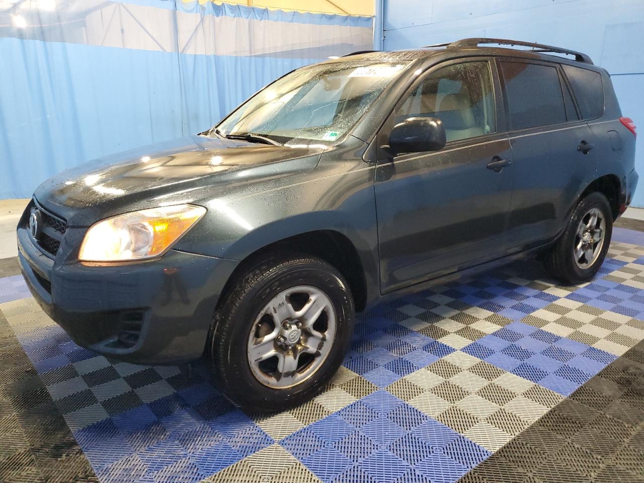 TOYOTA RAV4 2010
