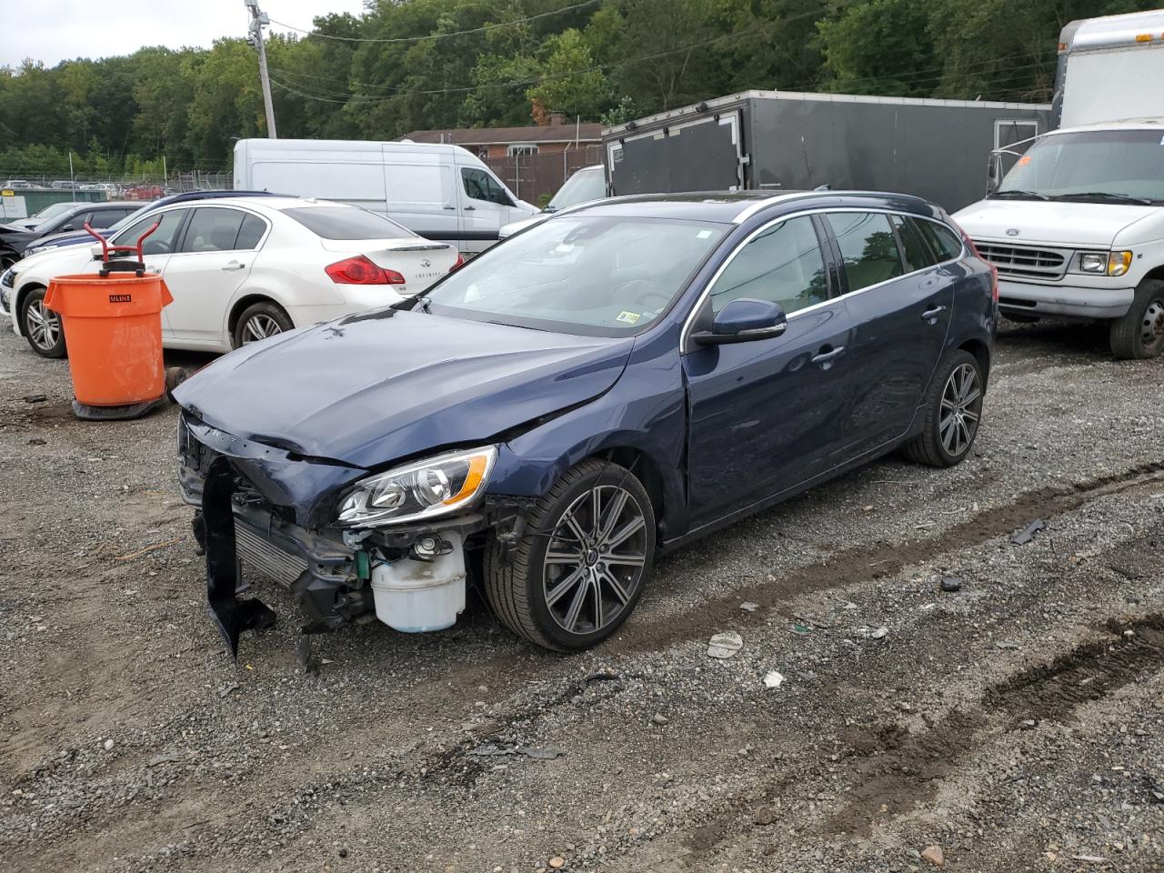 VOLVO V60 PREMIE 2015