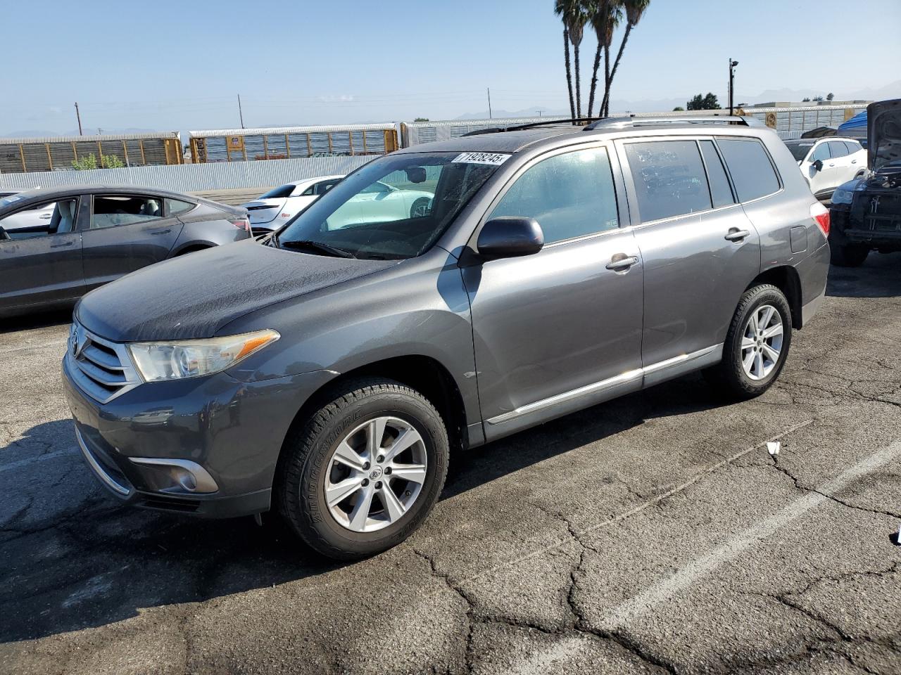TOYOTA HIGHLANDER 2011