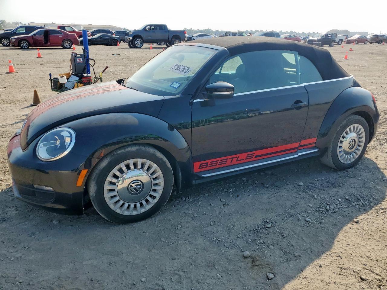 VOLKSWAGEN BEETLE S/S 2016