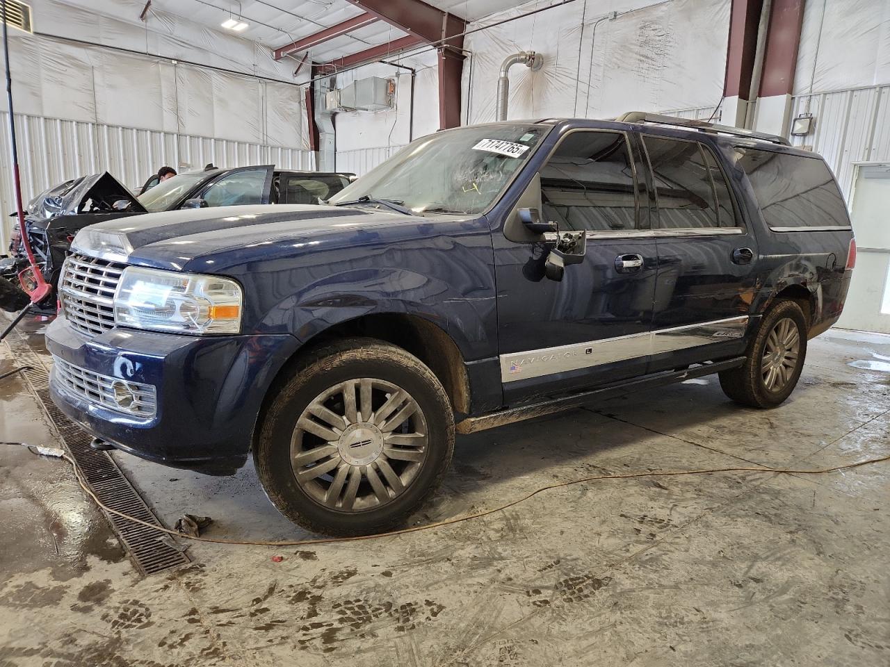 LINCOLN NAVIGATOR 2012