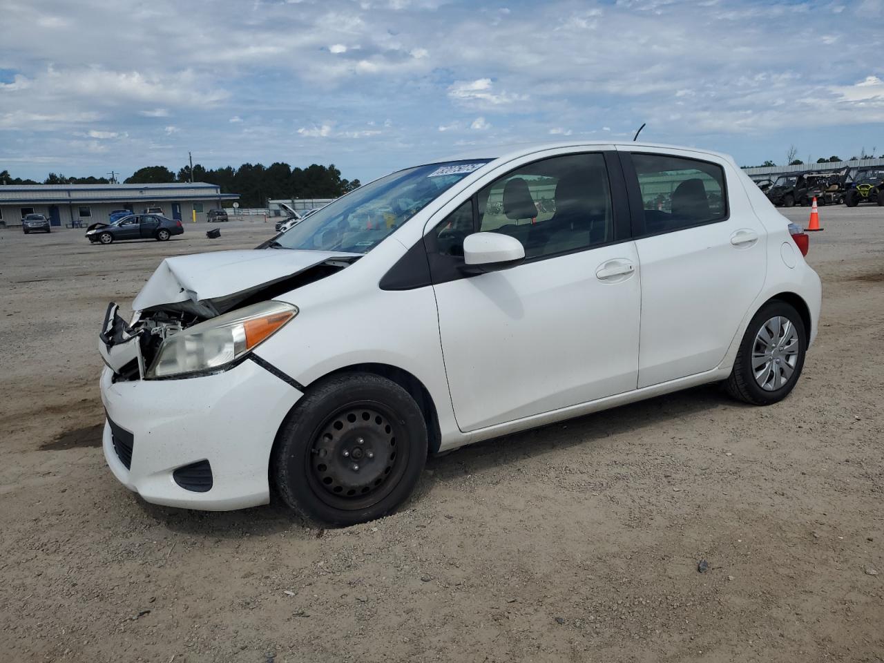 TOYOTA YARIS 2013