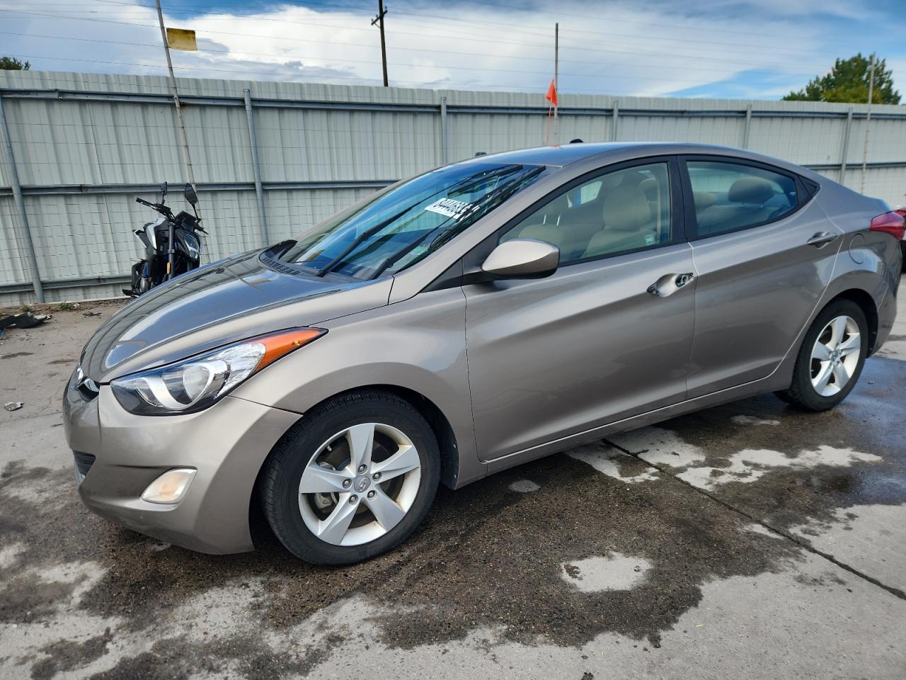 HYUNDAI ELANTRA GL 2013