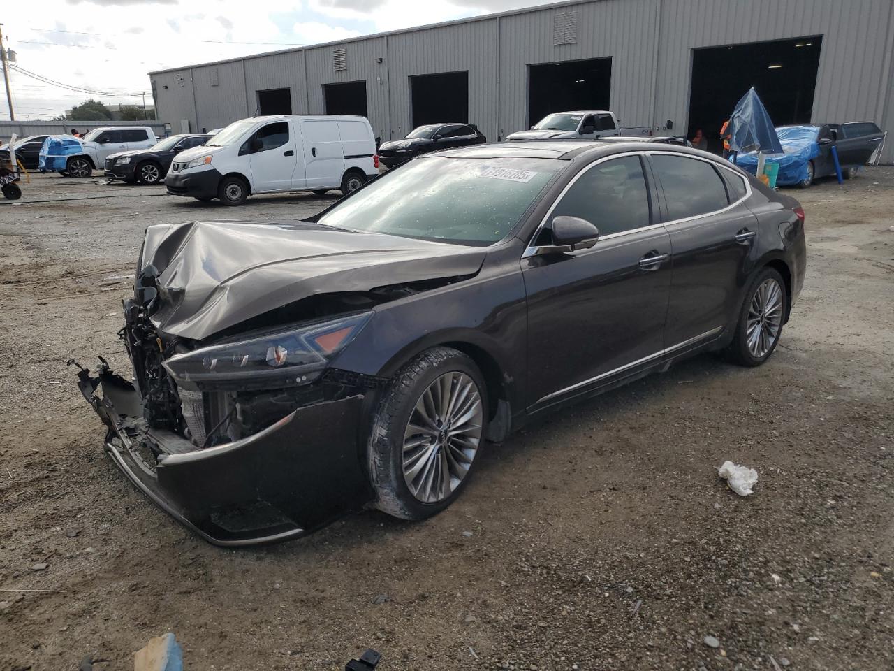 KIA CADENZA PR 2017
