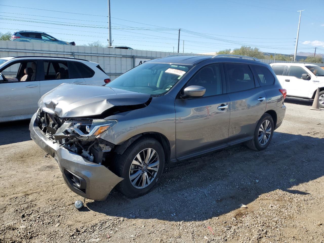 NISSAN PATHFINDER 2019