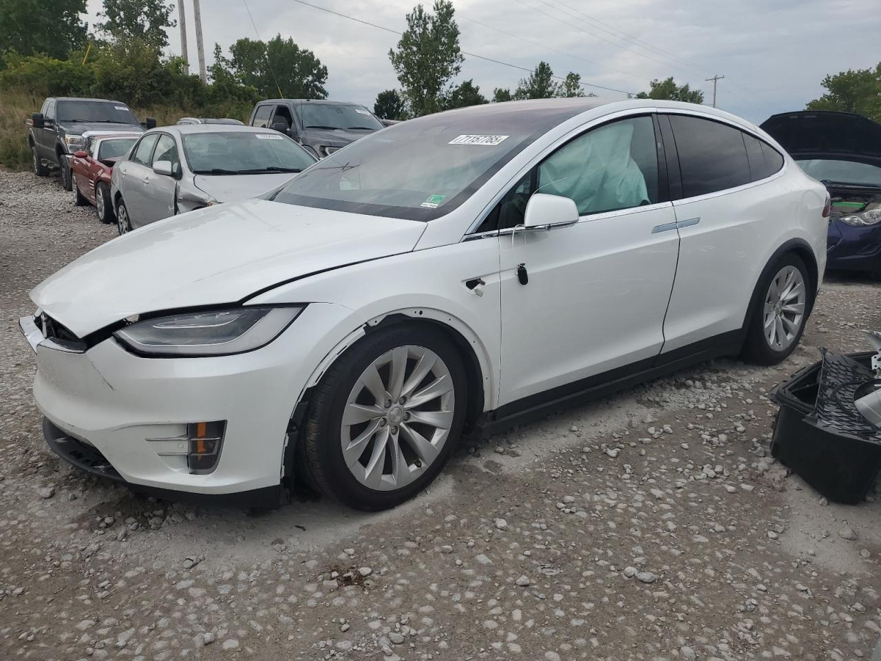 TESLA MODEL X 2021