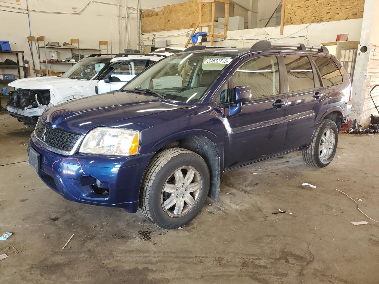 MITSUBISHI ENDEAVOR L 2010