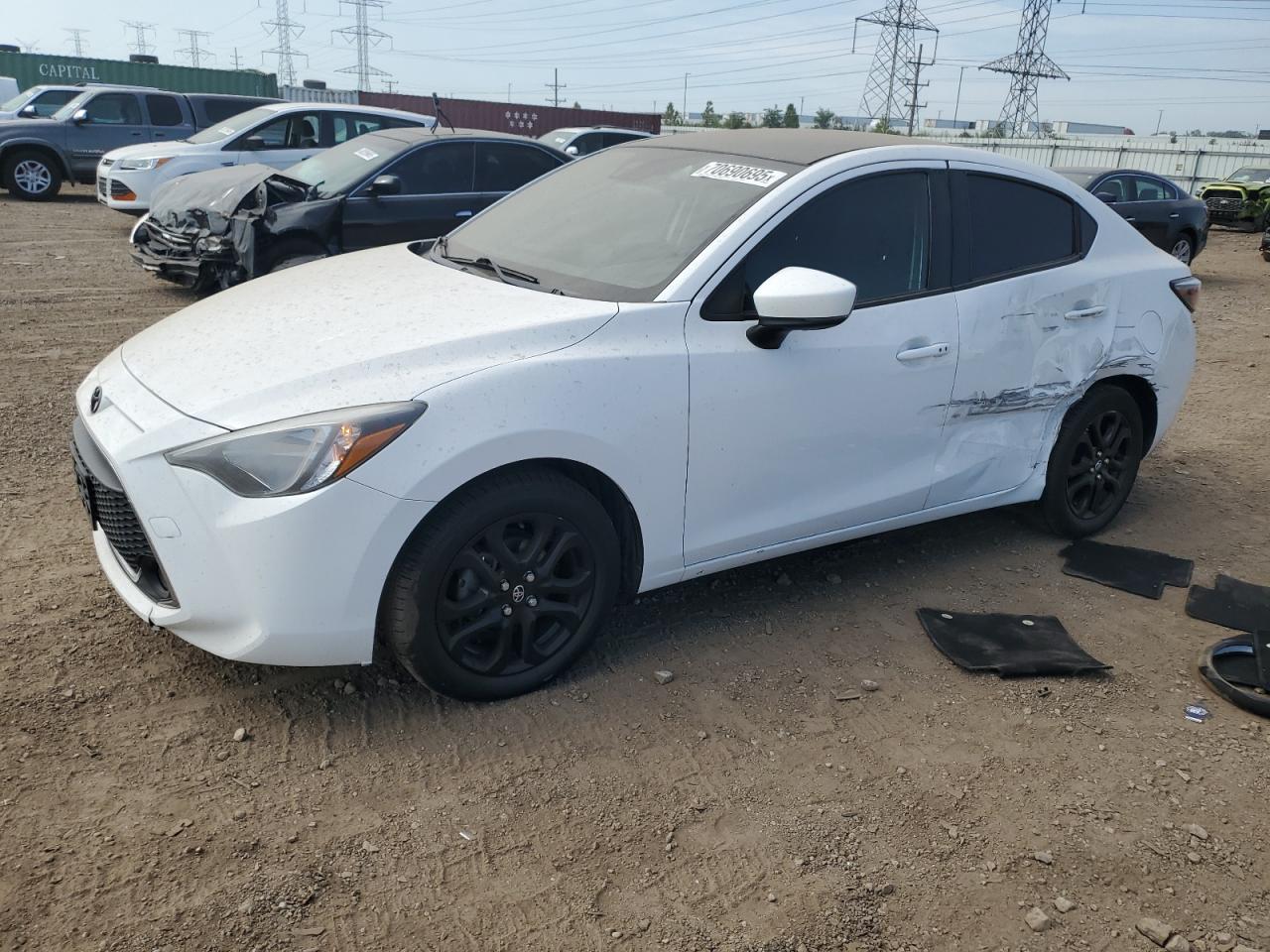 TOYOTA YARIS L 2019