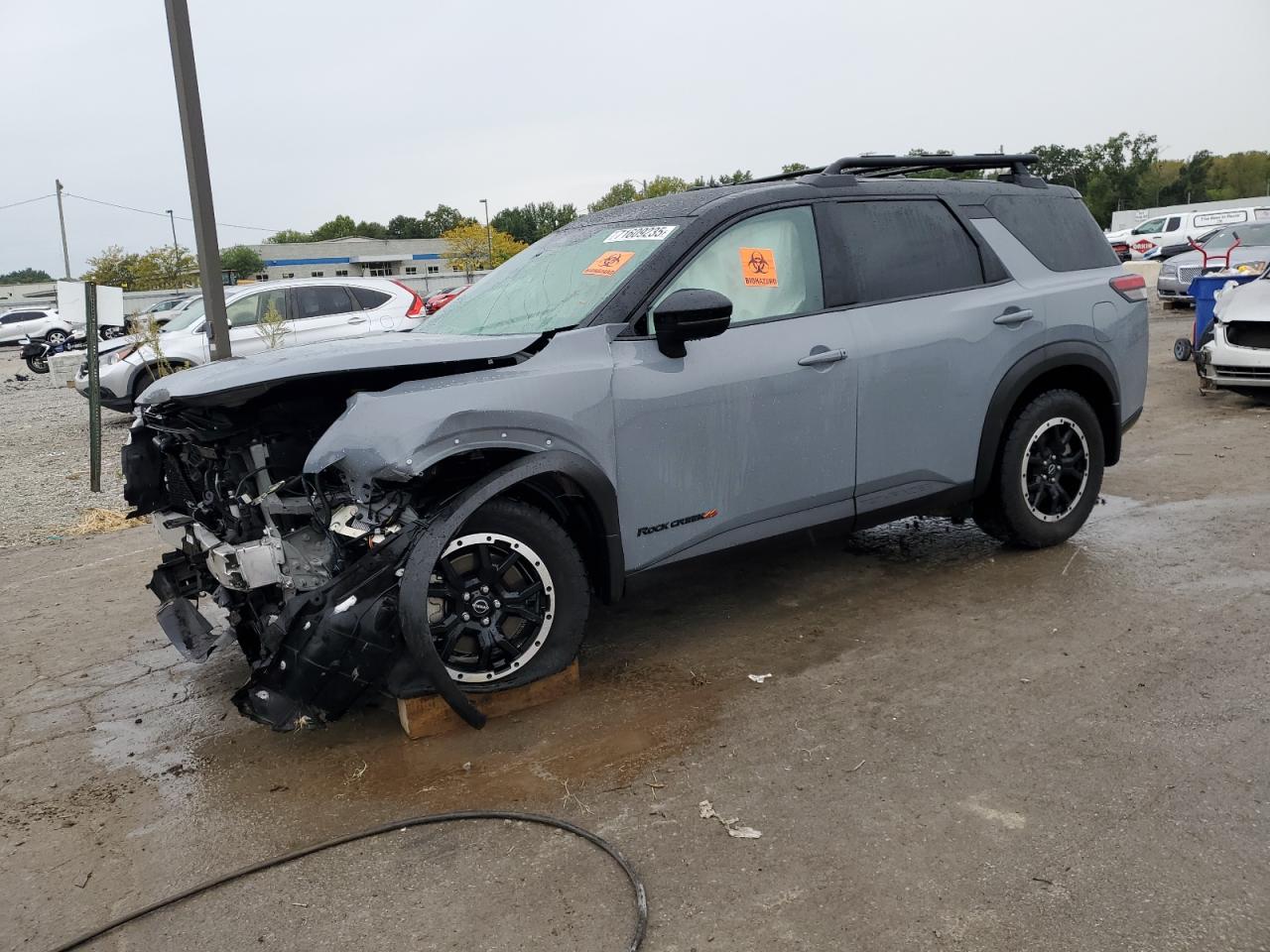 NISSAN PATHFINDER 2024