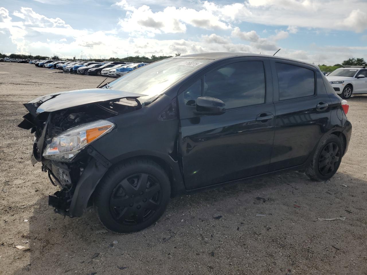 TOYOTA YARIS 2013