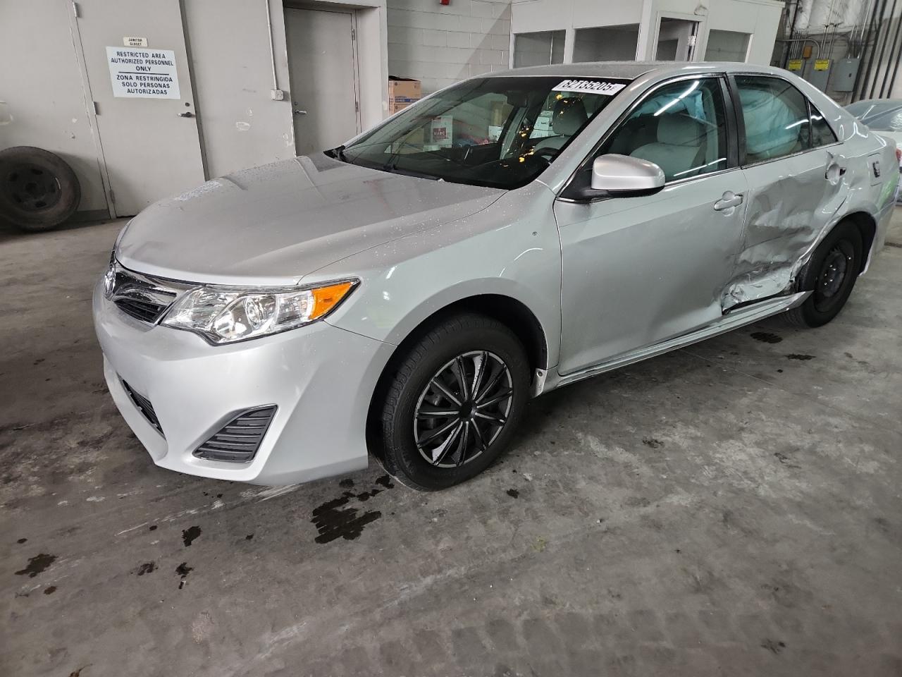 TOYOTA CAMRY 2012