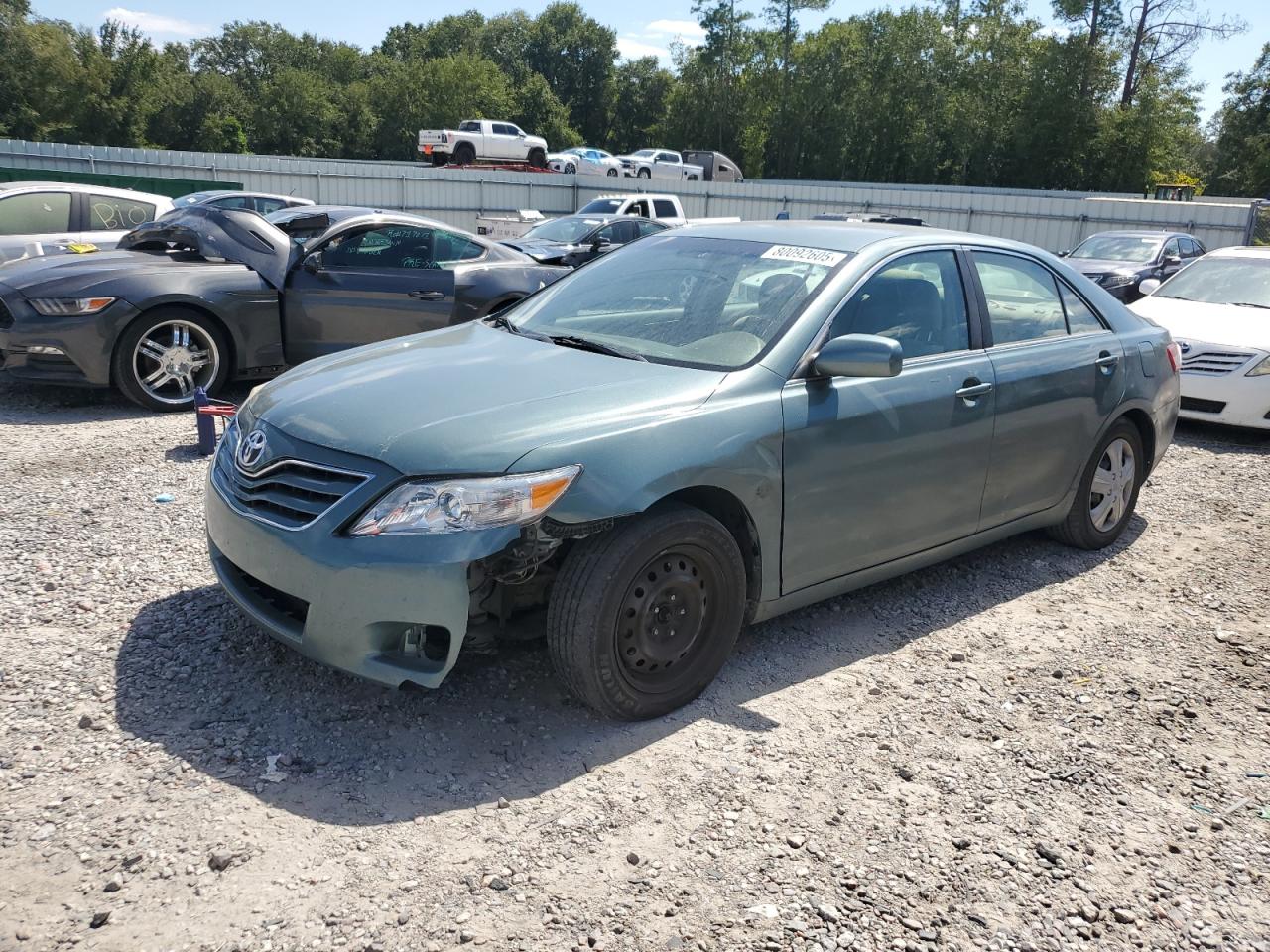 TOYOTA CAMRY BASE 2010