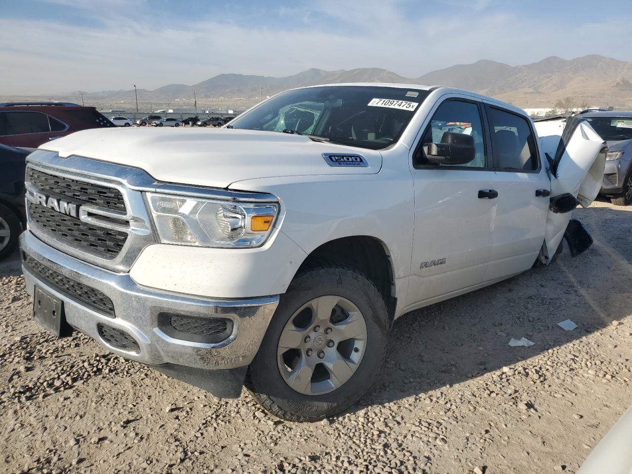 RAM 1500 BIG H 2024