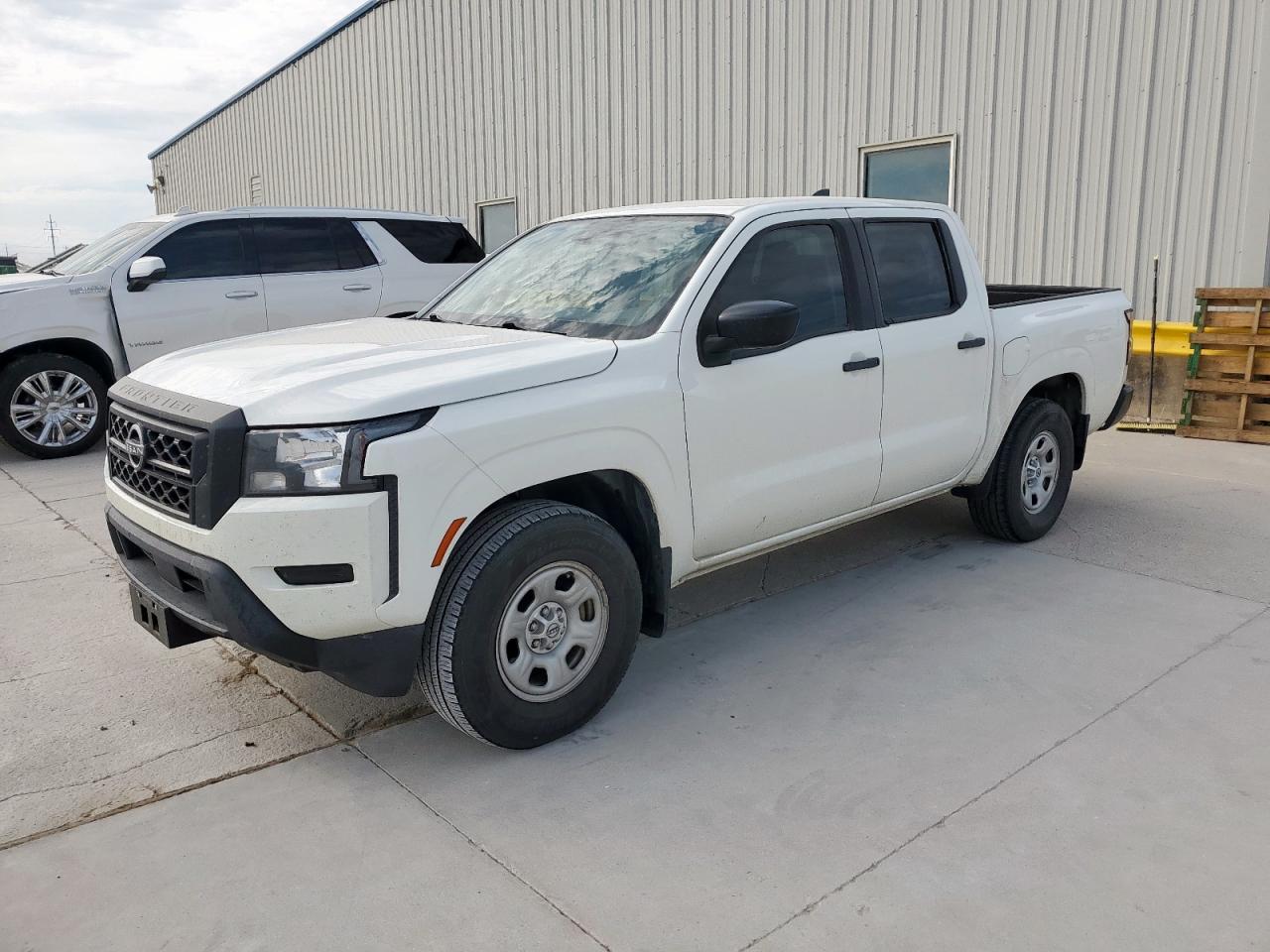 NISSAN FRONTIER 2022