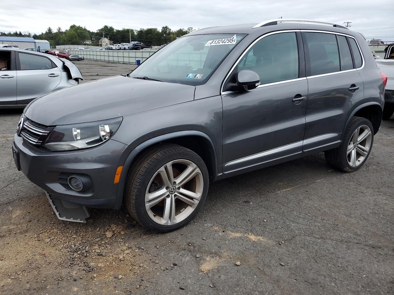 VOLKSWAGEN TIGUAN S 2016