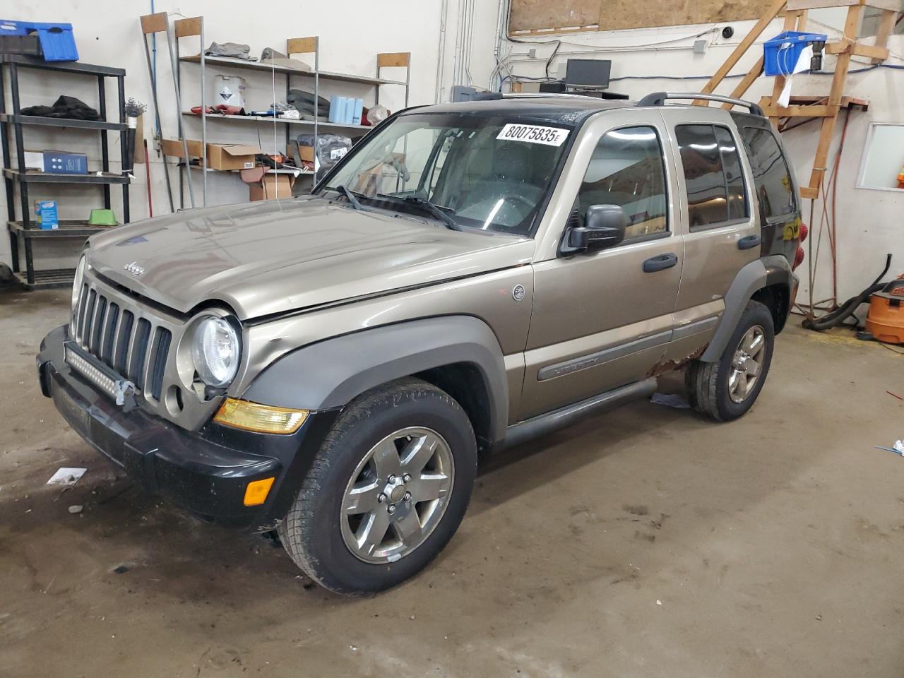 JEEP LIBERTY LI 2005
