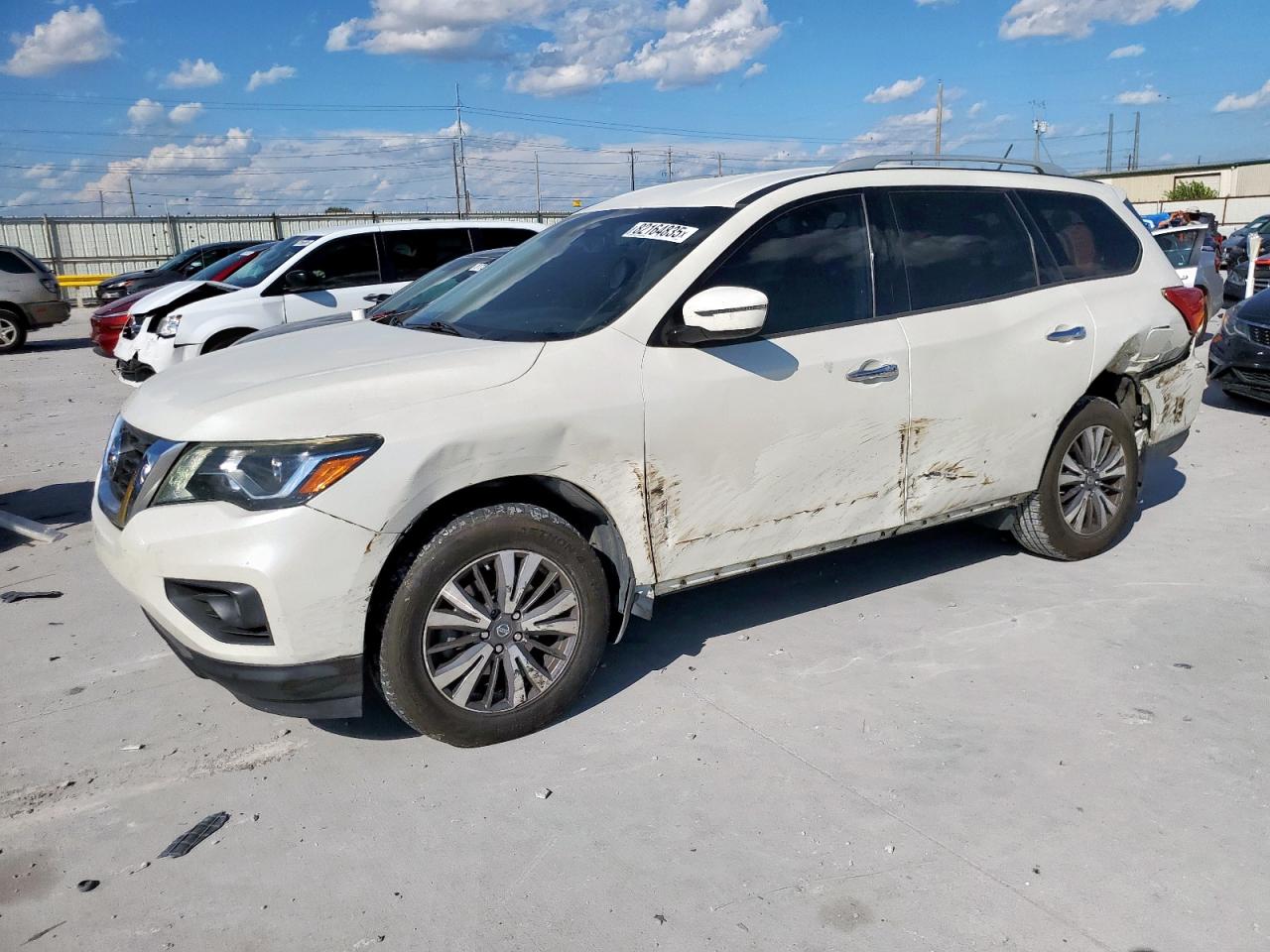NISSAN PATHFINDER 2017