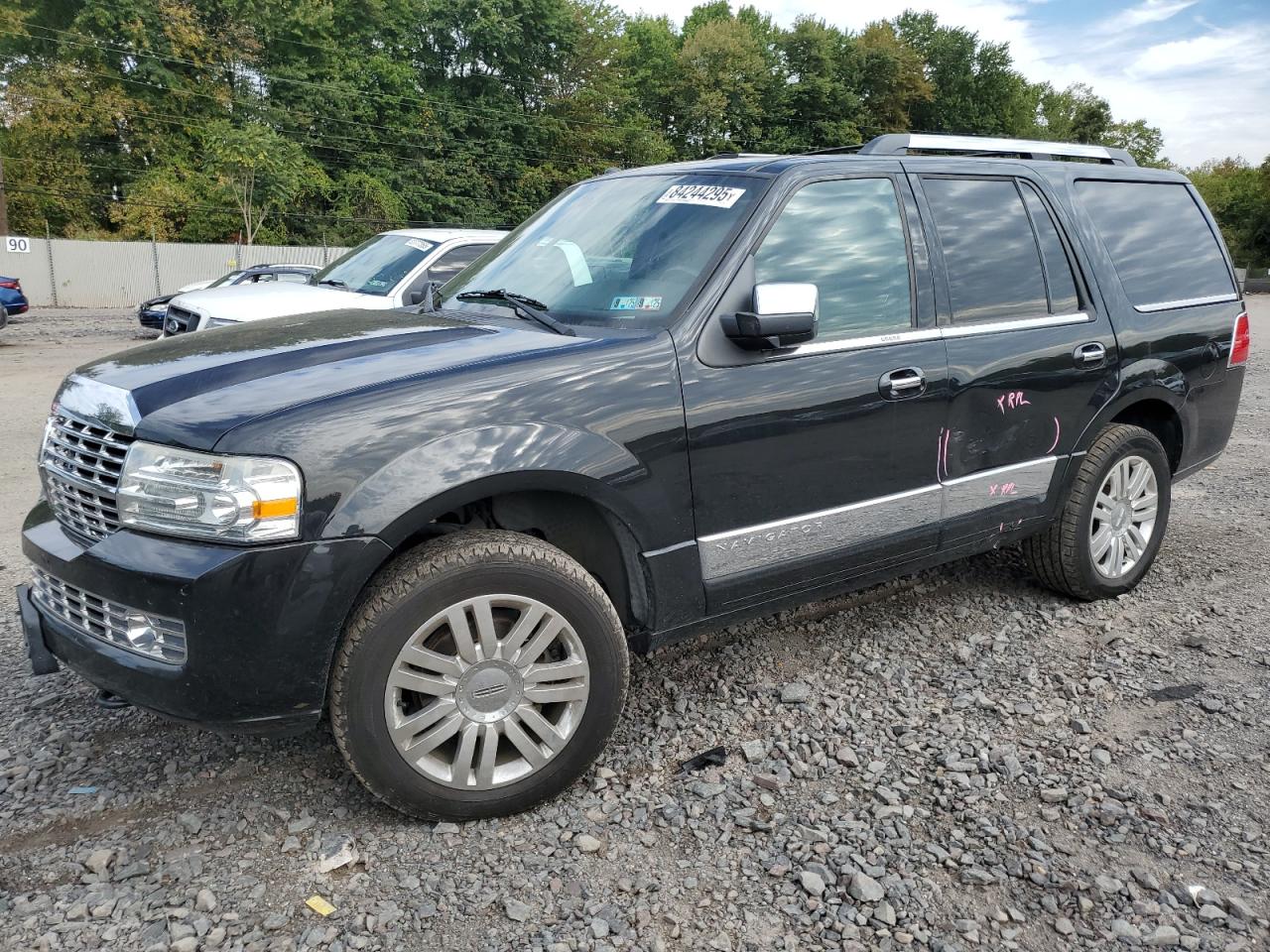 LINCOLN NAVIGATOR 2014