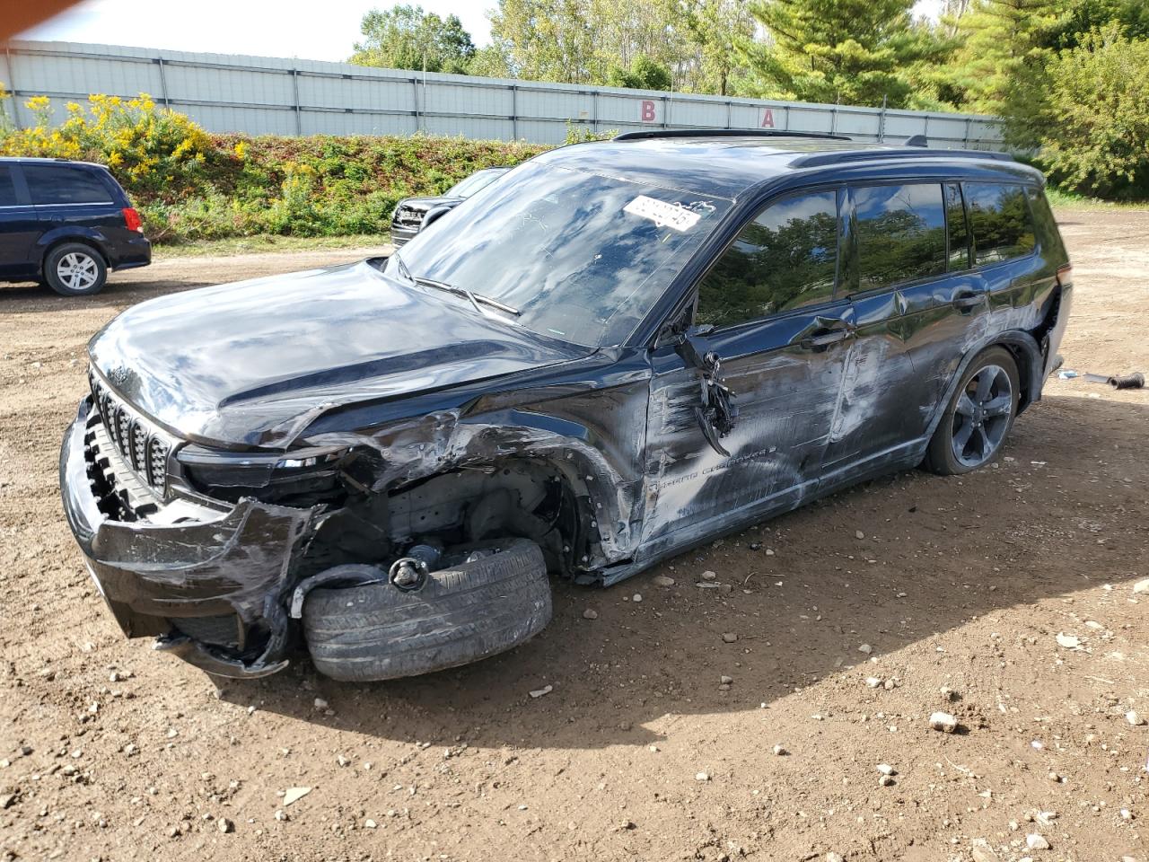 JEEP GRAND CHEROKEE L LAREDO 2024