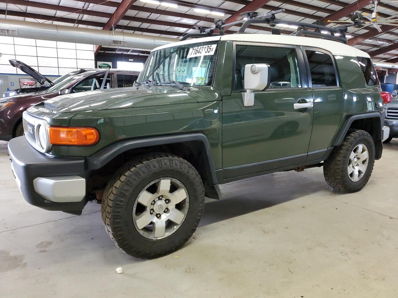 TOYOTA FJ CRUISER 2010