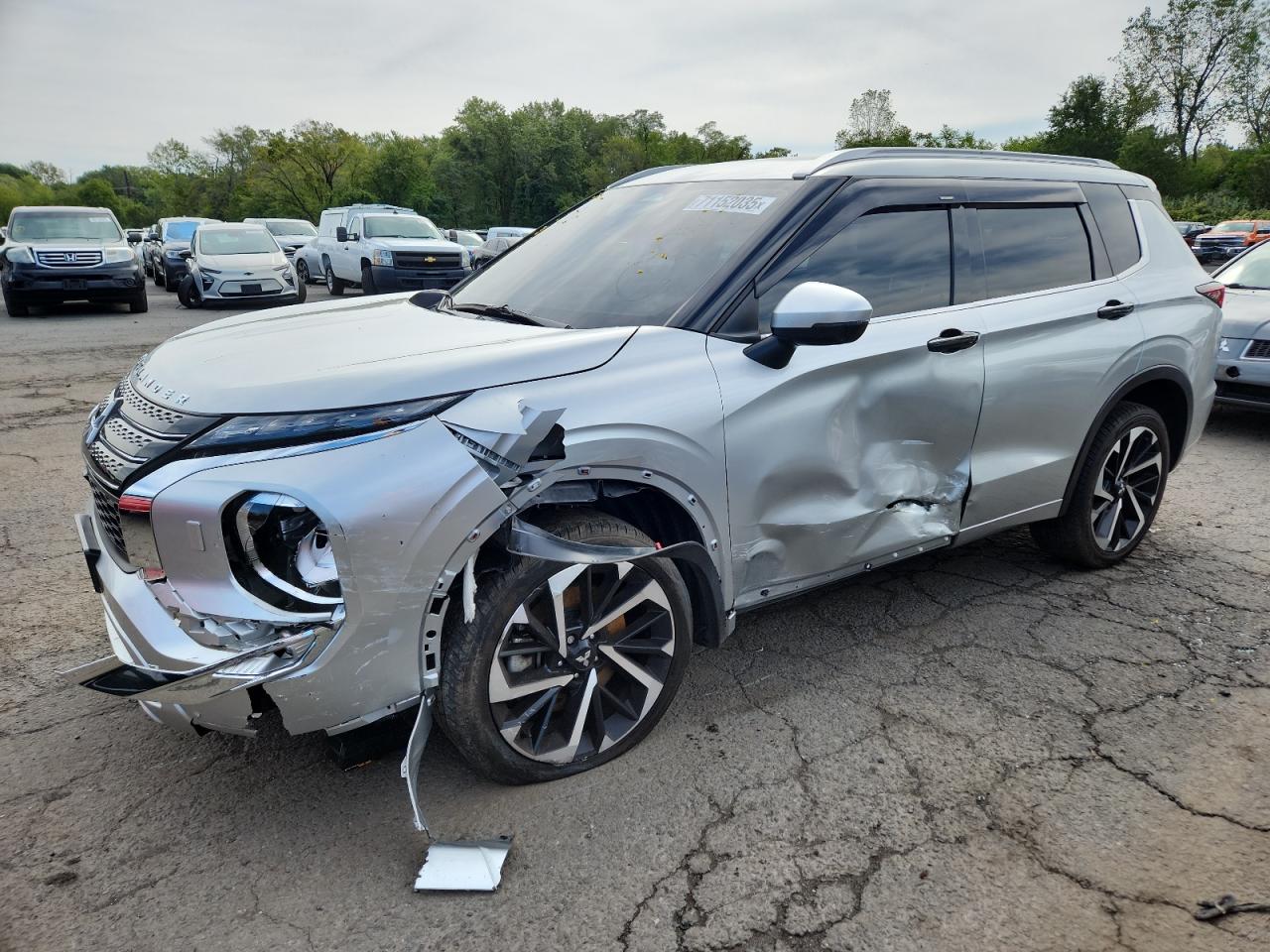 MITSUBISHI OUTLANDER 2022