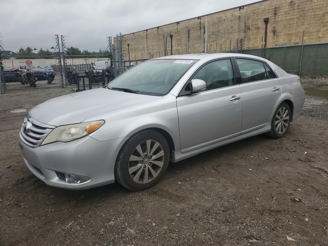 TOYOTA AVALON BAS 2011