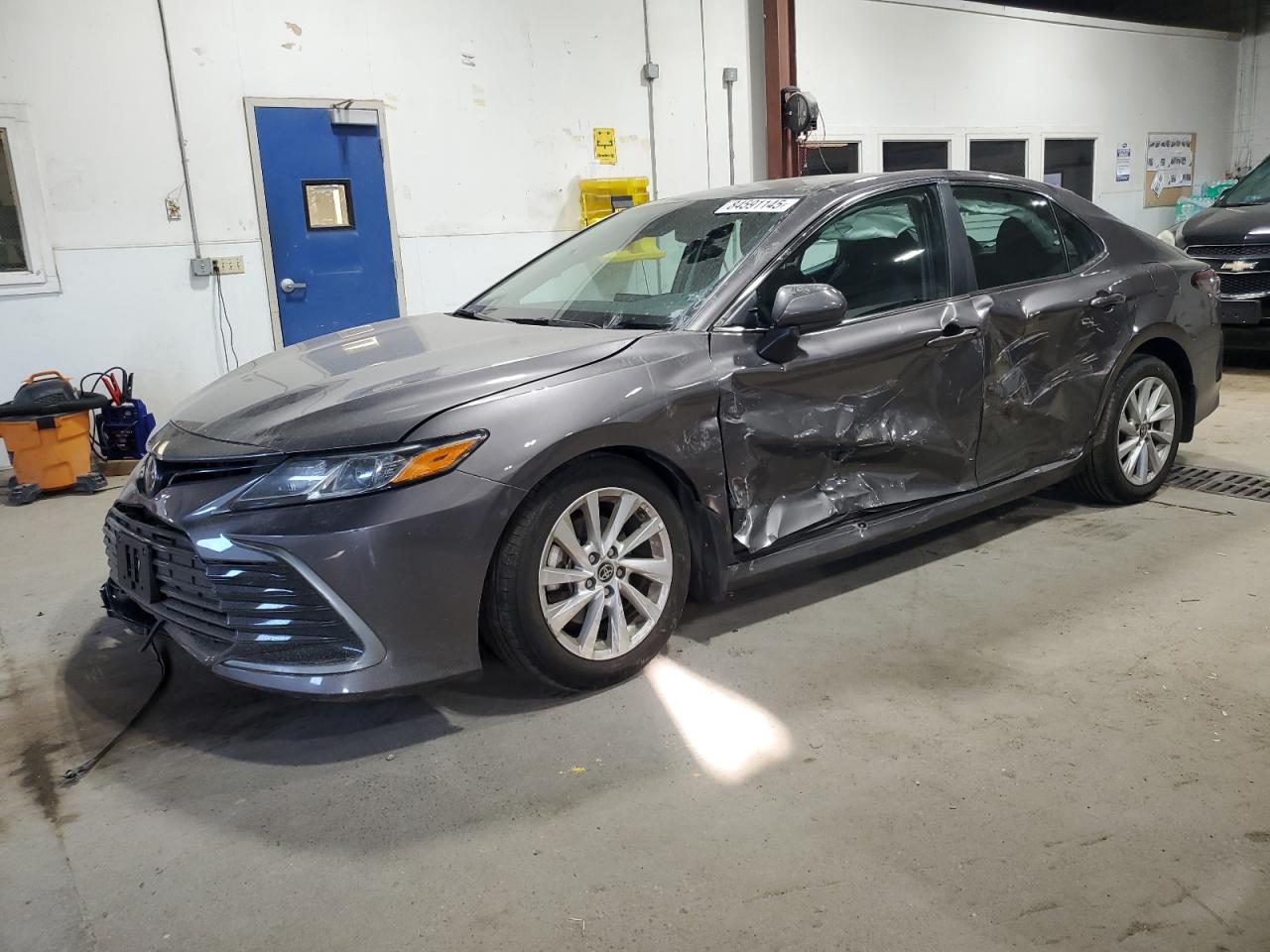 TOYOTA CAMRY LE 2023